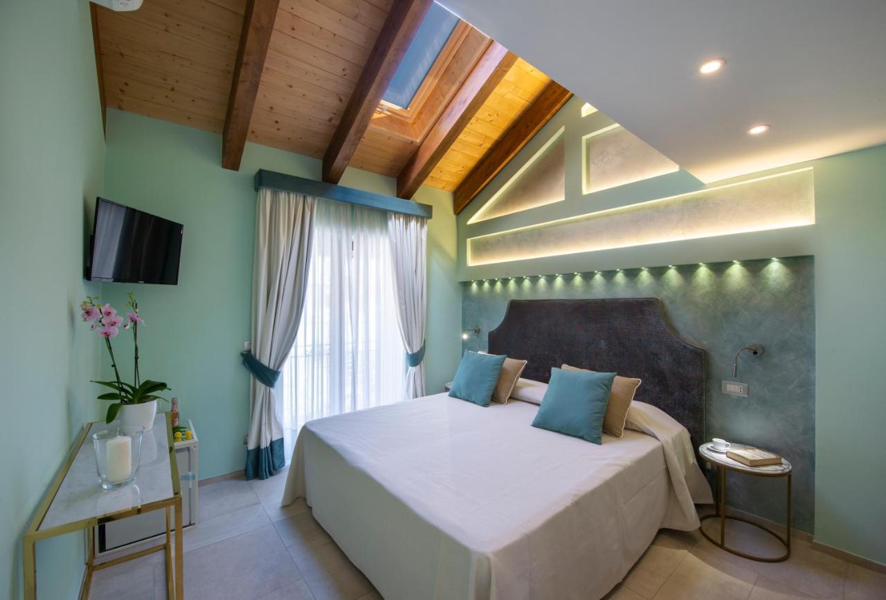 Donna Sofi Holiday House アジェーロラ エクステリア 写真