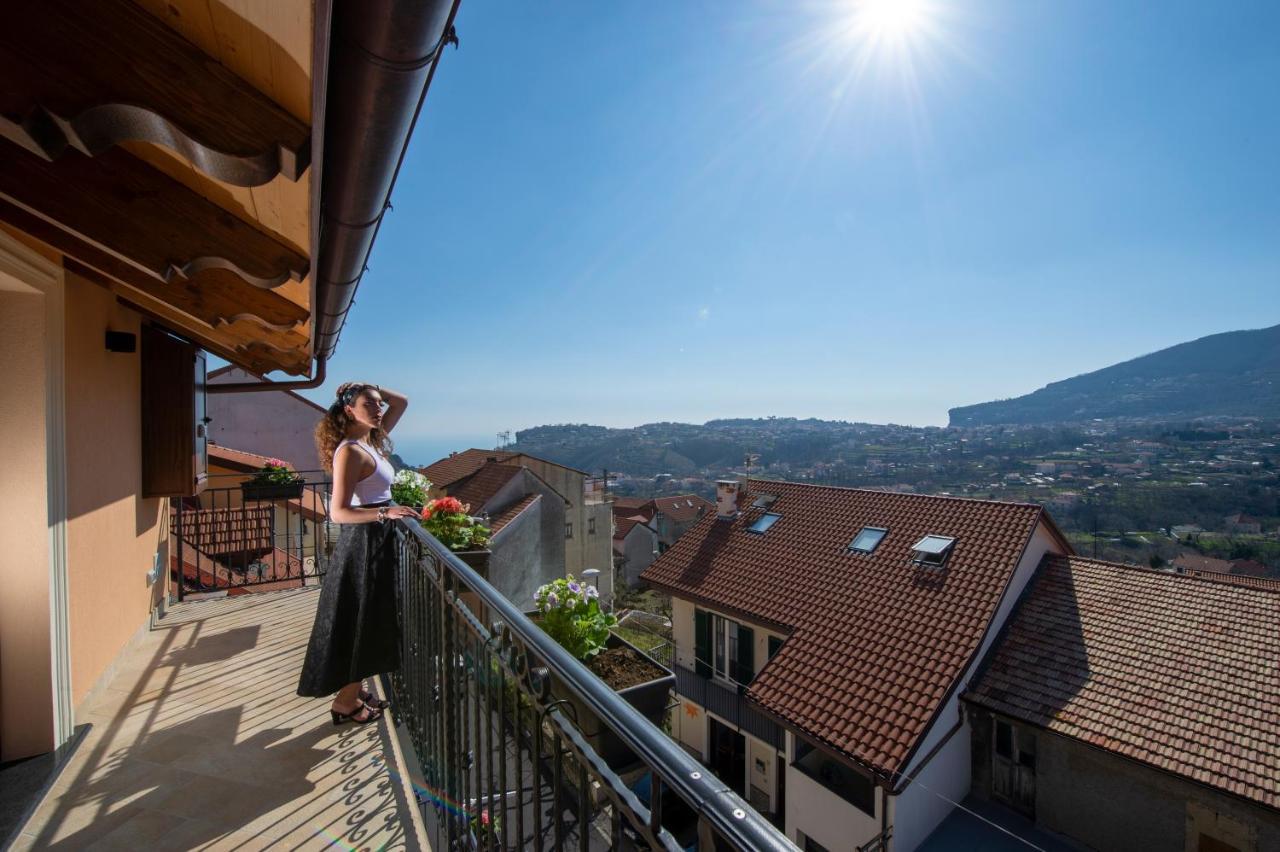 Donna Sofi Holiday House アジェーロラ エクステリア 写真