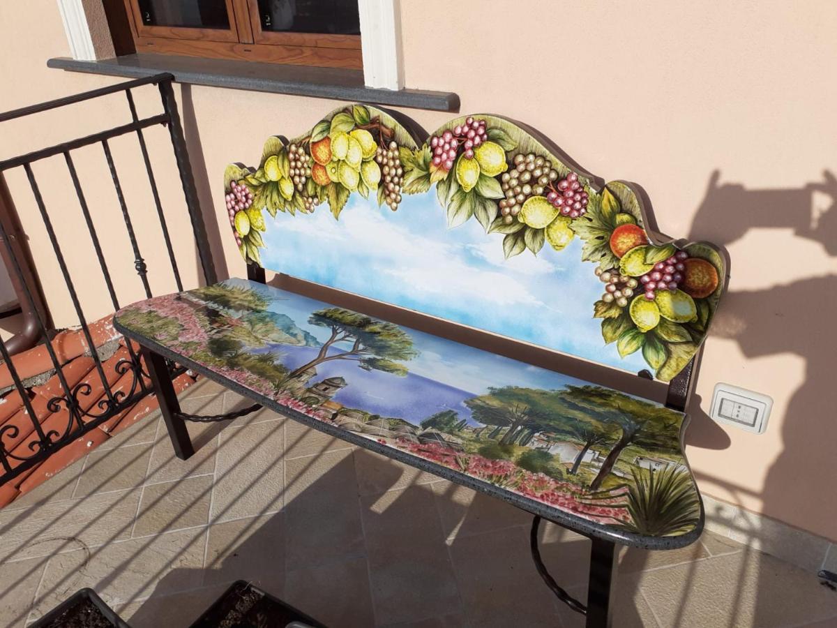 Donna Sofi Holiday House アジェーロラ エクステリア 写真